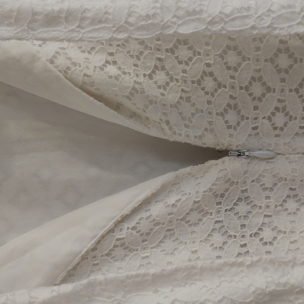 White Tahari Sleeveless Dress - Picture 6 of 16